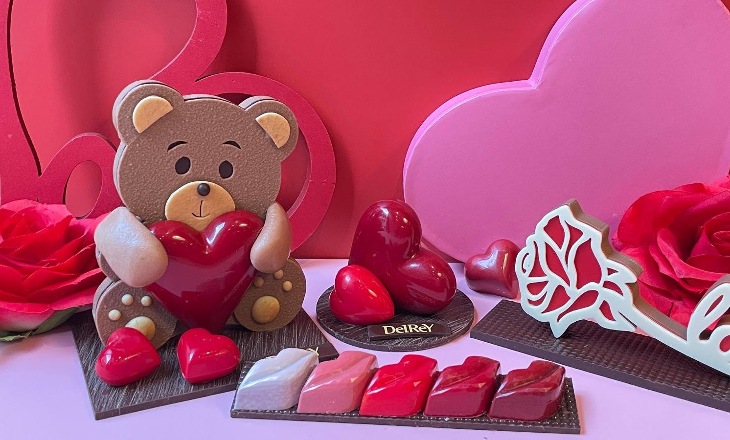 Liefde zit in de kleine dingen… en in de allerlekkerste chocolade. 💕