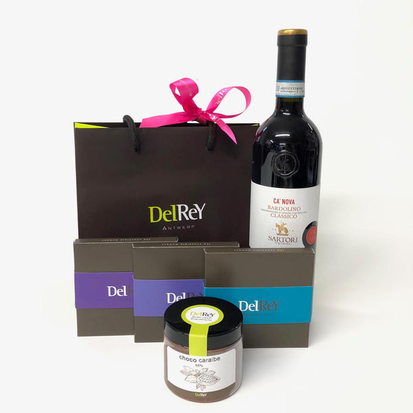 Donkere chocolade liefhebber cadeauzak van DelRey / Dark chocolate lover gift bag from DelRey
