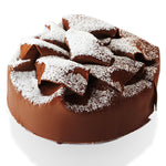 Paastaart van DelRey met chocoladecrème, chocoladebiscuit en slagroom / DelRey's Easter cake with chocolate cream, chocolate cookie and whipped cream